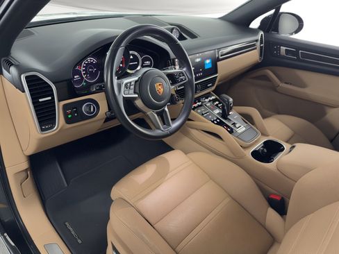 Used 2021 Porsche Cayenne E-Hybrid AWD/4WD image 4