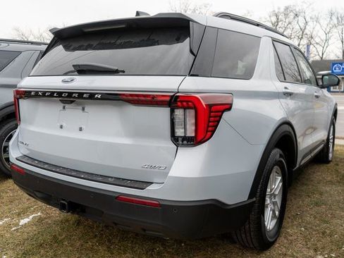 New 2026 Ford Explorer Active AWD/4WD image 4