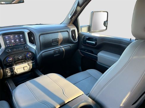 Used 2023 Chevrolet Silverado 3500 LTZ w/ LTZ Convenience Package image 22