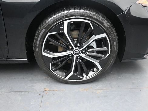 Used 2023 Nissan Altima 2.5 SR image 13