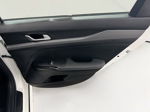 Used 2025 Kia K5 LXS image 31