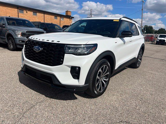 Certified 2025 Ford Explorer ST-Line AWD/4WD image 28