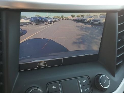 Certified 2021 GMC Acadia SLE w/ Driver Convenience Package FWD image 27