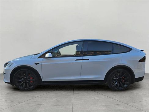 Used 2023 Tesla Model X Plaid image 9