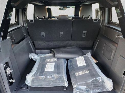 Used 2025 Ford Bronco Outer Banks AWD/4WD image 6