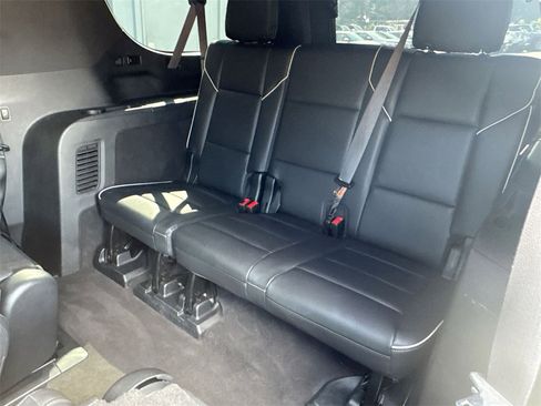 Used 2023 Cadillac Escalade ESV Premium Luxury image 30