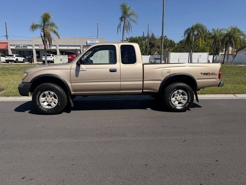 Used 1999 Toyota Tacoma PreRunner image 4