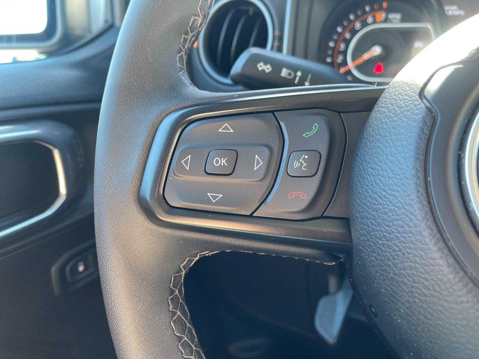 Used 2026 Jeep Gladiator Mojave AWD/4WD image 26