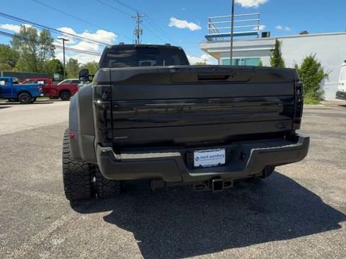 Used 2022 Ford F450 Platinum w/ FX4 Off-Road Package AWD/4WD image 7