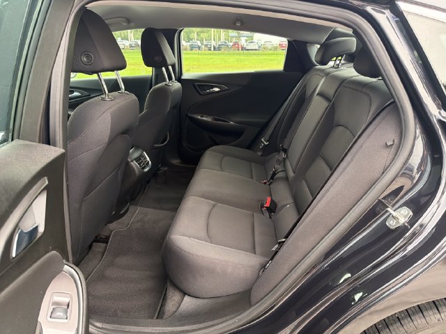 Used 2023 Chevrolet Malibu LT FWD image 12