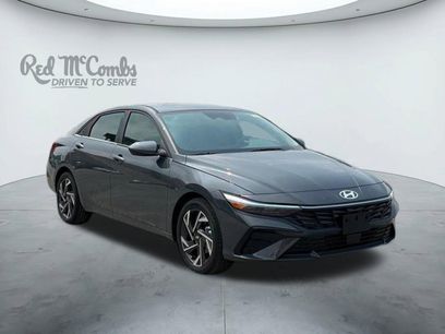 New 2024 Hyundai Elantra SEL w/ Convenience Package