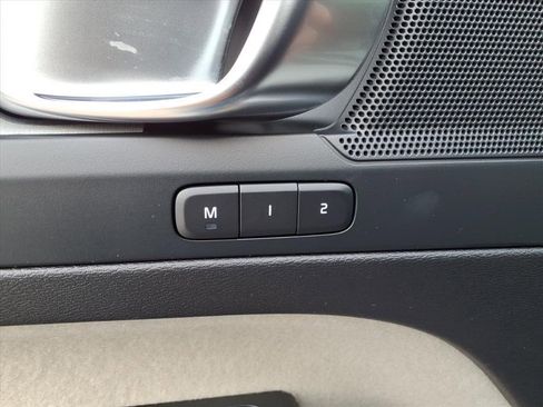 New 2026 Volvo XC40 B5 Plus w/ Protection Package Premier image 15