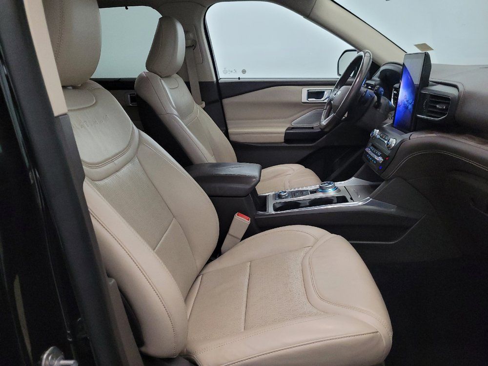 Used 2020 Ford Explorer Platinum w/ Premium Technology Package AWD/4WD image 21
