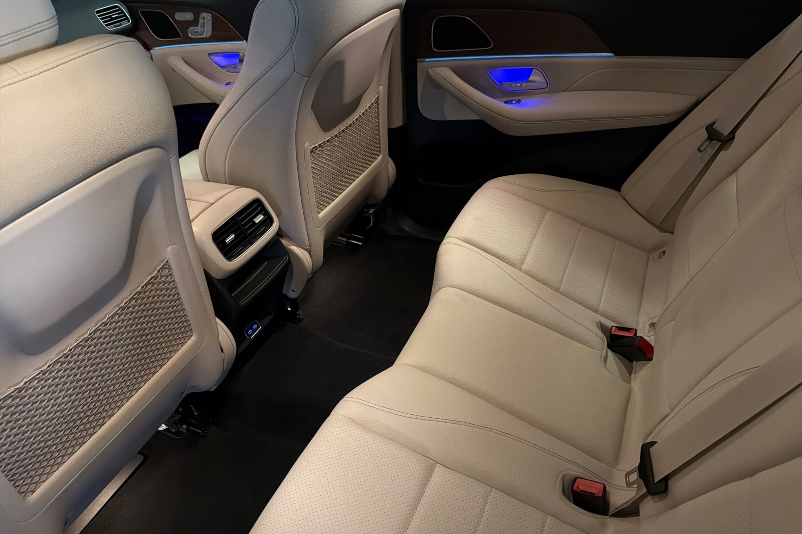 New 2026 Mercedes-Benz GLE 450e 4MATIC image 11