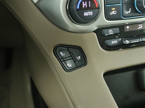 Used 2019 GMC Yukon XL SLT w/ Open Road Package image 5