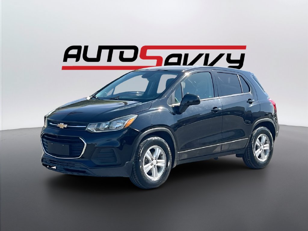 Used 2022 Chevrolet Trax LS w/ Tint and Cruise Package FWD image 3