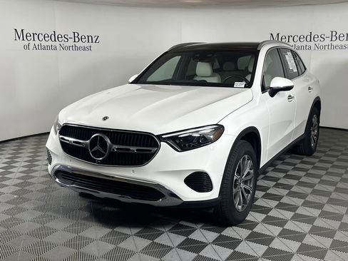 Certified 2024 Mercedes-Benz GLC 300 image 3