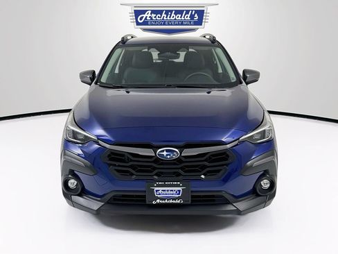 Used 2024 Subaru Crosstrek 2.5i Limited w/ Crosstrek Mirror Package AWD/4WD image 2
