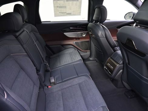 New 2026 Lincoln Nautilus Black Label image 18