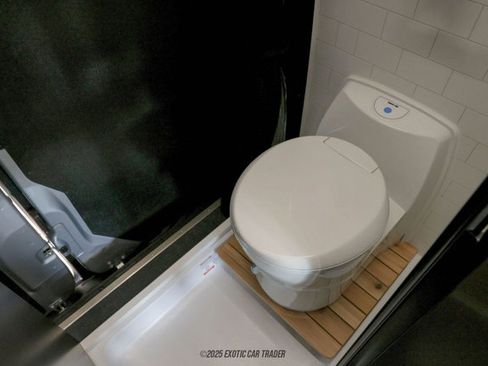 Used 2025 Mercedes-Benz Sprinter 2500 image 39