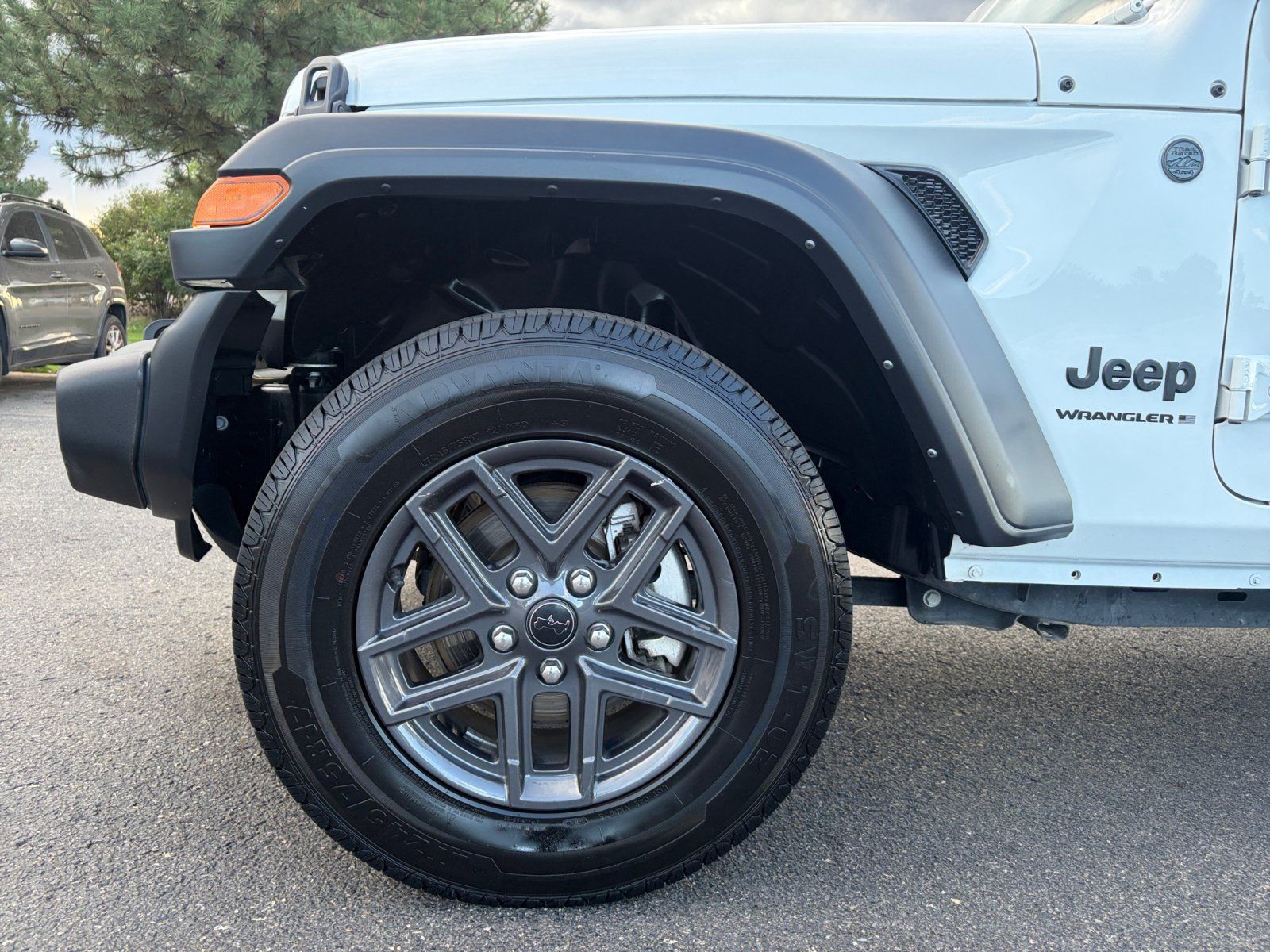 Used 2024 Jeep Wrangler Unlimited Sport AWD/4WD image 10