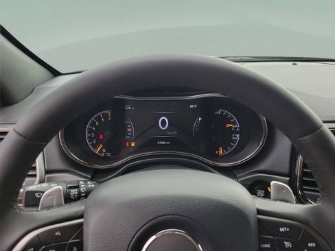 Used 2020 Jeep Grand Cherokee Limited X image 14