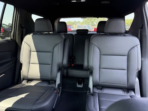 New 2026 Chevrolet Traverse LT w/ Enhanced Driving Package image 13