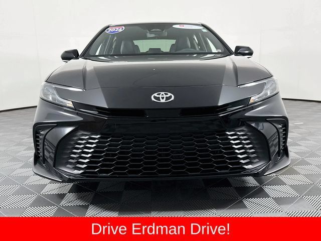 Used 2026 Toyota Camry SE FWD image 2