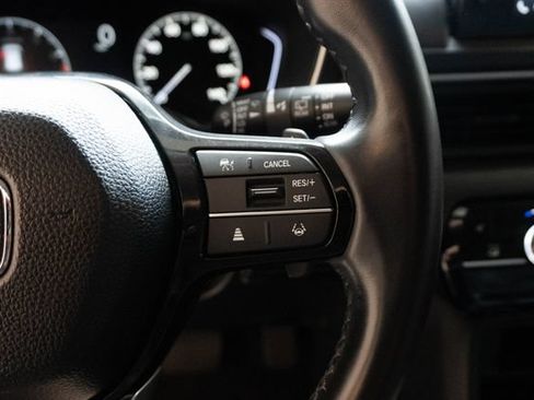 Certified 2025 Honda Pilot EX-L image 23