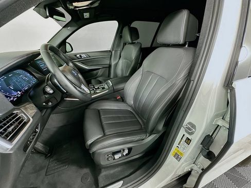 Used 2022 BMW X5 xDrive45e w/ Climate Comfort Package AWD/4WD image 21
