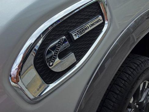 Used 2019 Nissan Titan PRO-4X w/ Pro-4x Convenience Package AWD/4WD image 23
