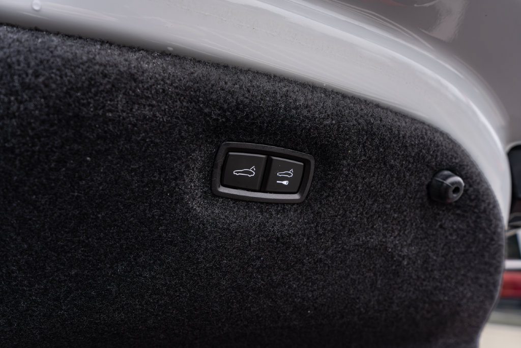 Used 2022 Audi e-tron GT Premium Plus AWD/4WD image 40