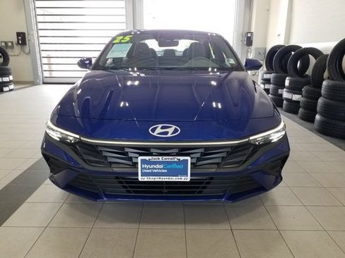 Certified 2025 Hyundai Elantra SE FWD image 17