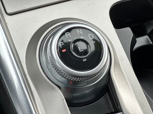 Certified 2022 Ford Explorer Platinum w/ Equipment Group 601A image 24