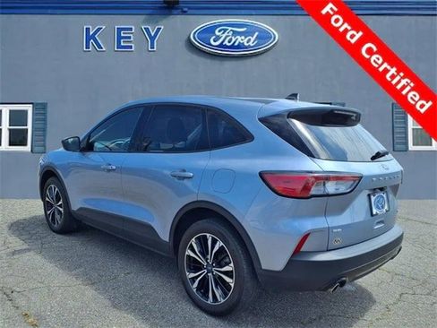 Certified 2022 Ford Escape SE w/ SE Sport Appearance Package image 5