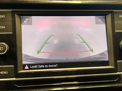 Used 2023 Volkswagen Atlas SE w/ Panoramic Sunroof Package image 25