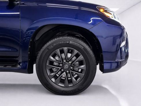 Used 2023 Lexus GX 460 Premium w/ Premium Package AWD/4WD image 8
