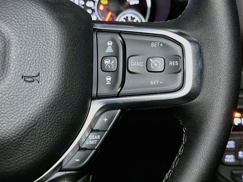 New 2026 RAM 1500 4x4 Crew Cab image 29