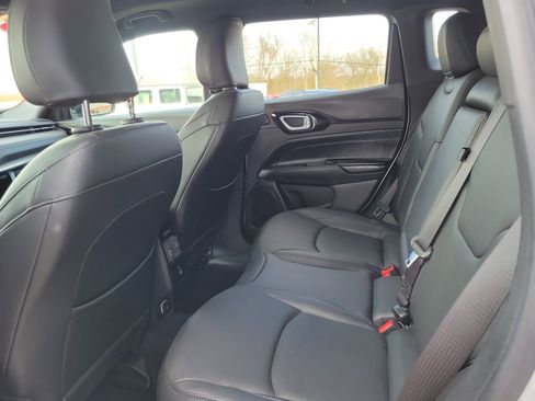 Used 2025 Jeep Compass Limited w/ Driver Assist Group I image 18