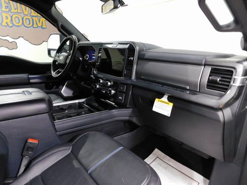 Used 2025 Ford F250 Platinum image 99