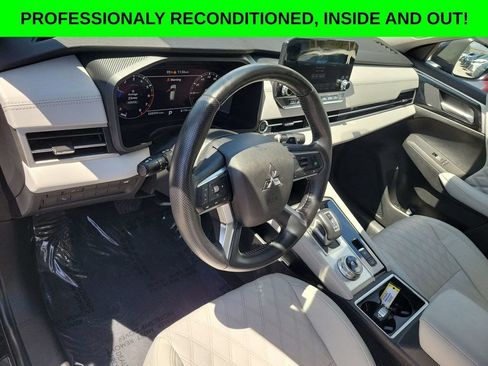 Used 2024 Mitsubishi Outlander SEL AWD/4WD image 7