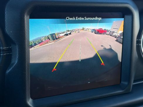 Used 2023 Jeep Wrangler Unlimited Sahara AWD/4WD image 23