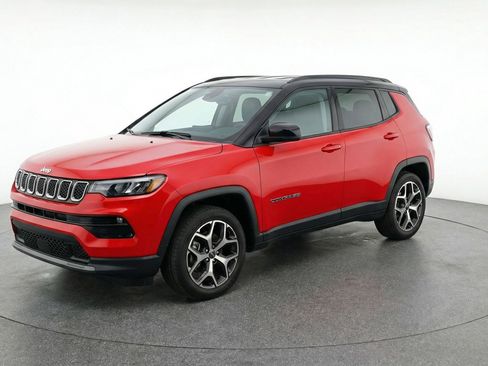 Used 2025 Jeep Compass Limited image 3