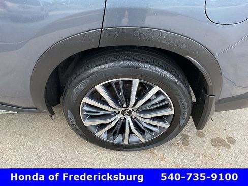 Used 2023 INFINITI QX60 Sensory w/ Vision Package AWD/4WD image 11