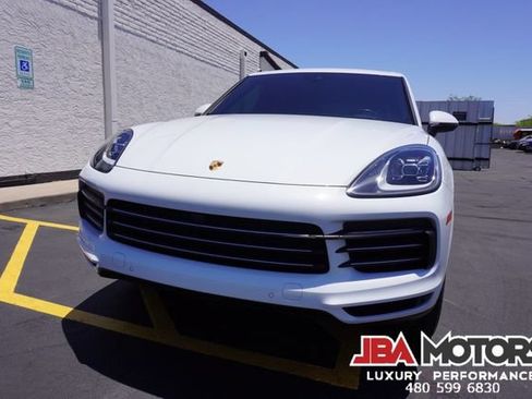 Used 2023 Porsche Cayenne AWD/4WD image 47