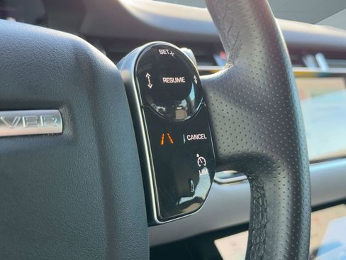 Used 2020 Land Rover Range Rover Evoque R-Dynamic SE image 21