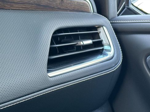 Used 2024 Chevrolet Tahoe Premier w/ Advanced Technology Package image 29