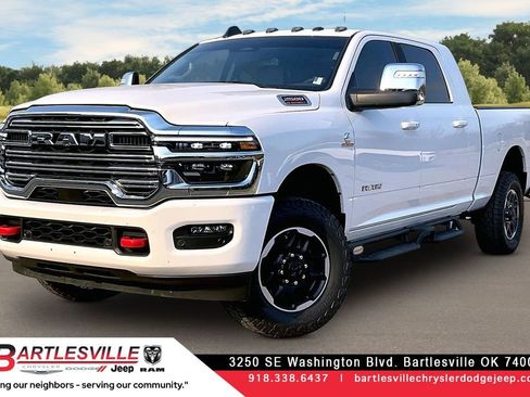 Used 2025 RAM 2500 Laramie AWD/4WD image 1