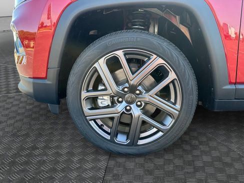 New 2025 Jeep Compass Limited w/ Sun & Sound Group AWD/4WD image 17