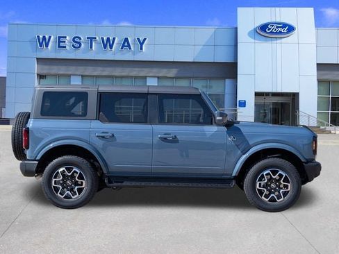 New 2025 Ford Bronco Outer Banks image 33